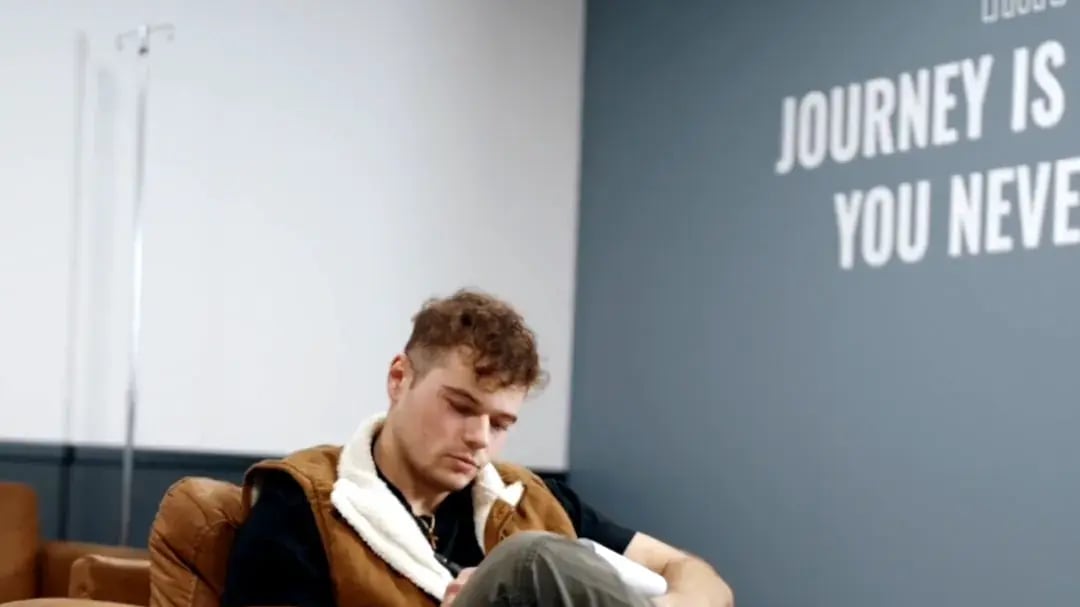 A patient relaxing in the True Test lounge